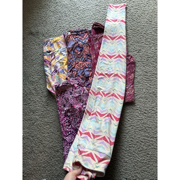 LuLaRoe LLR Lot Of 5 Ankle Leggings Sz ONE SIZE Pinks, Reds & Pastels Patterned - Picture 5 of 6